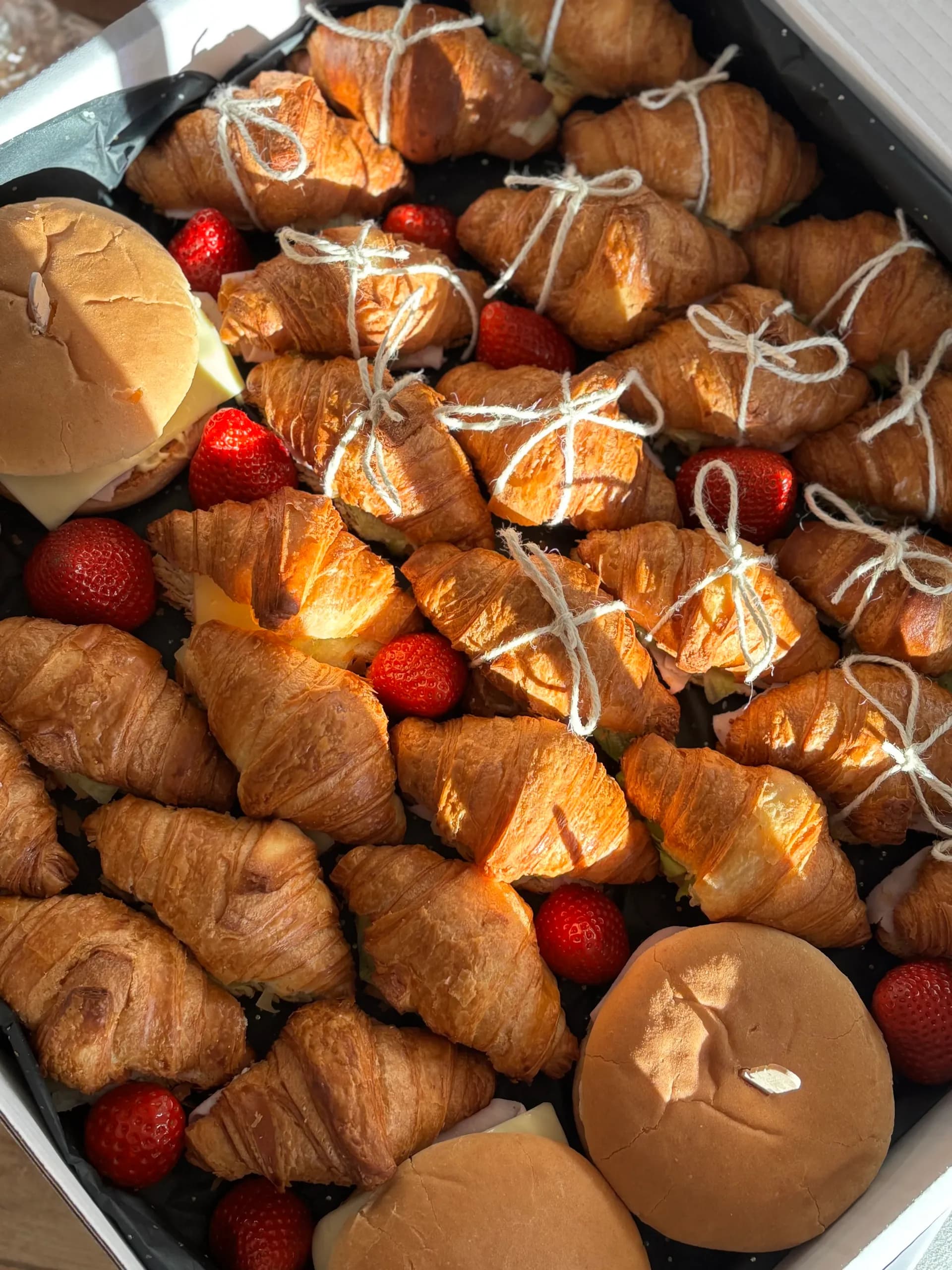 Euphoria box парти кроасанчета - снимка 1